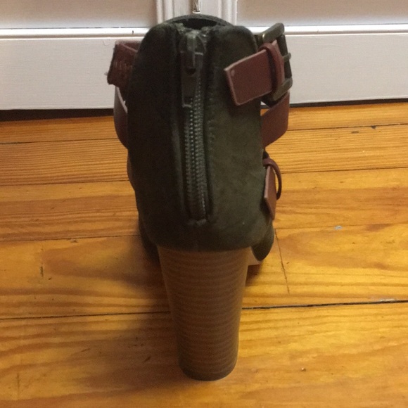 Shoedazzle Ankle Booties Forest Green Worn Once - Picture 5 of 8